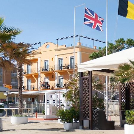 Hotel Holiday Beach Viserbella di Rimini Esterno foto