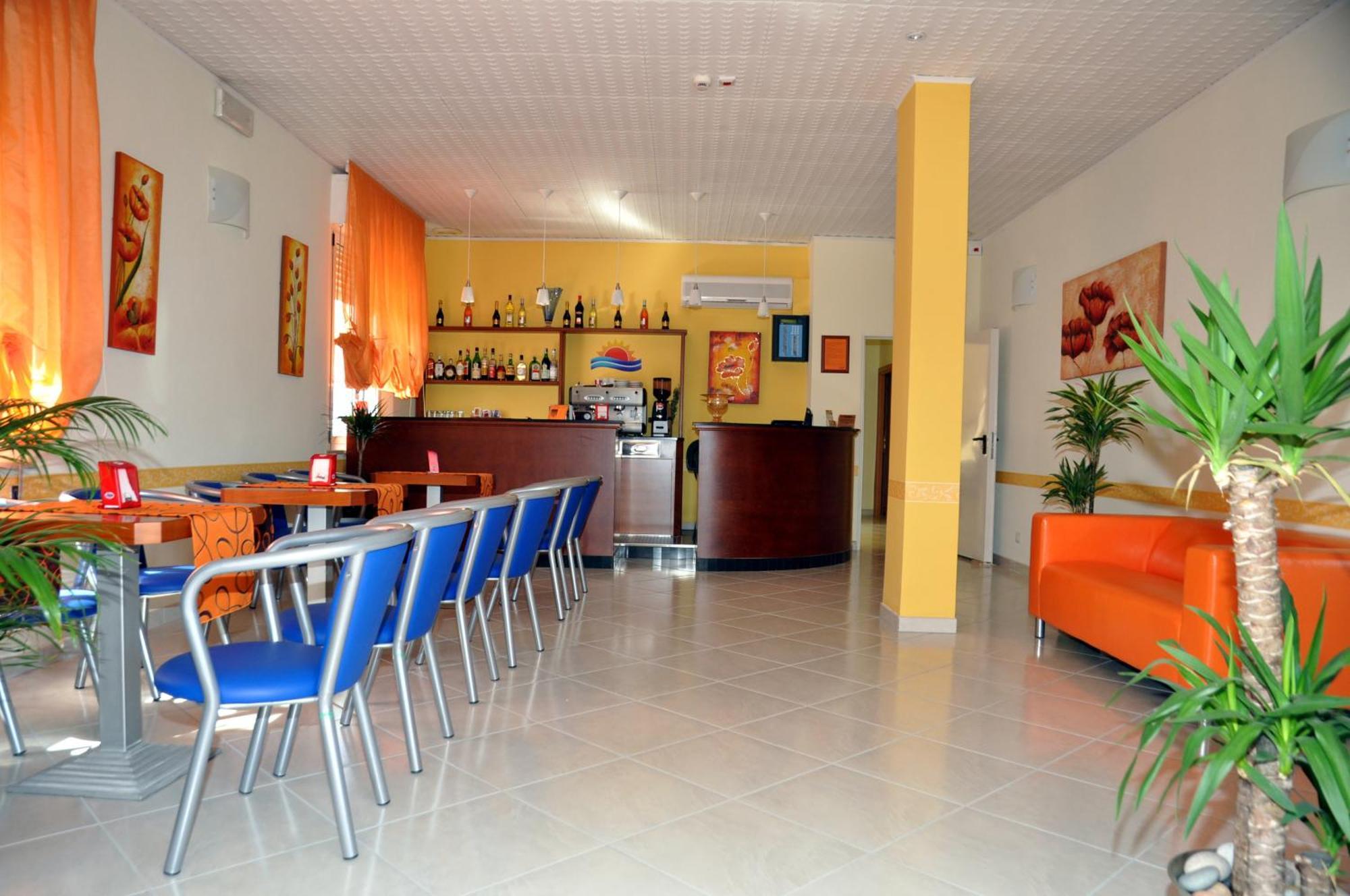 Hotel Holiday Beach Viserbella di Rimini Esterno foto